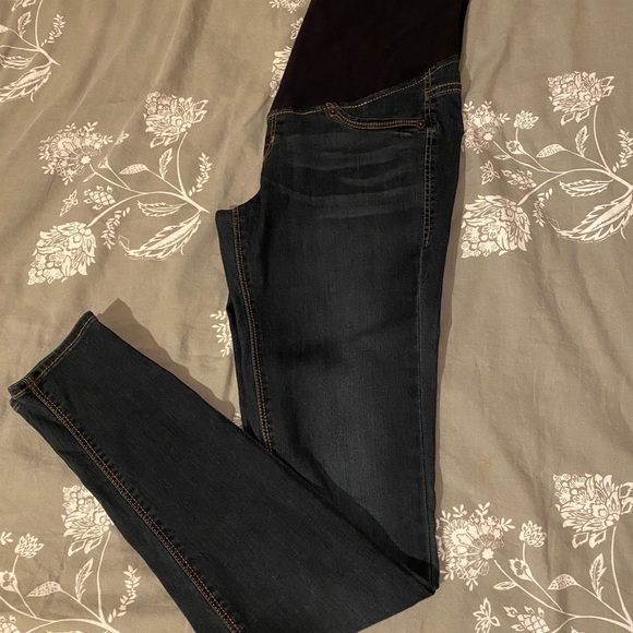 Maternity jeans - Picture 1 of 3